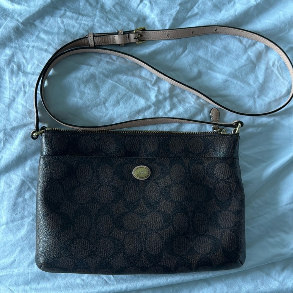 Coach signature crossbody